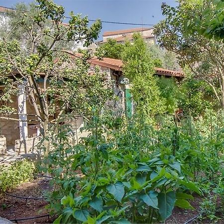 Apartment Julia Veli Losinj Exterior photo